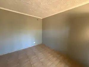 2 Bedroom House to Rent in Glen Lorne