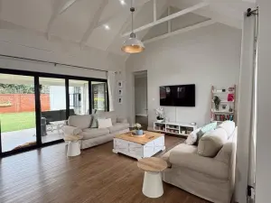 Townhouse/Cluster to Rent in Mount Pleasant