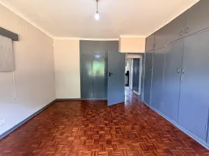 Office to Rent in Highlands