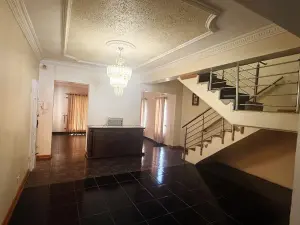 5 Bedroom House to Rent in Mount Pleasant Heights
