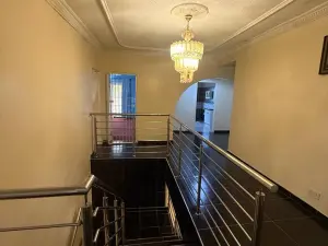 5 Bedroom House to Rent in Mount Pleasant Heights