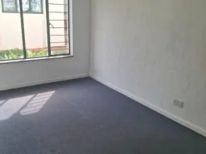 3 Bedroom Cottage/Garden Flat to Rent in Greendale North