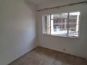4 Bedroom House to Rent in Hillside