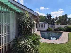 4 Bedroom House to Rent in Hillside