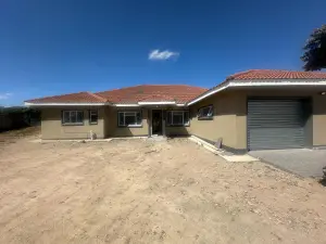 4 Bedroom House to Rent in Waterfalls