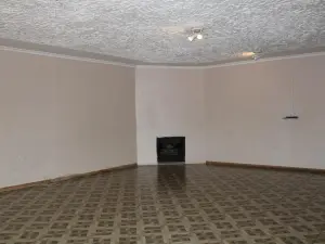 4 Bedroom House to Rent in Emerald Hill