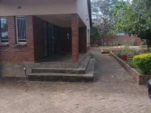4 Bedroom House to Rent in Westgate