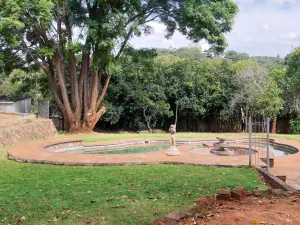 4 Bedroom House to Rent in Greystone Park