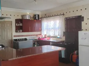 3 Bedroom House to Rent in Madokero Estates
