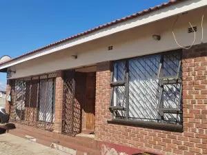3 Bedroom House to Rent in Madokero Estates