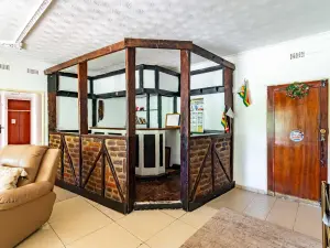 4 Bedroom House to Rent in Glen Lorne