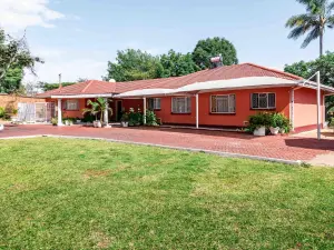 4 Bedroom House to Rent in Glen Lorne