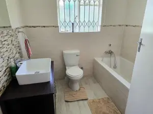 4 Bedroom House to Rent in Mount Pleasant
