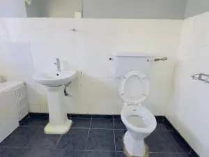 Flat/Apartment to Rent in Avondale