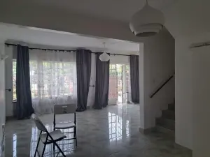 Flat/Apartment to Rent in Avenues