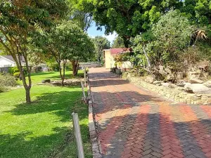 4 Bedroom House to Rent in Northwood