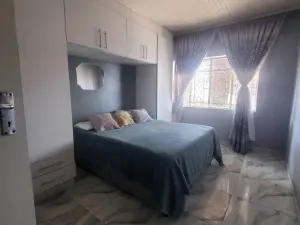 3 Bedroom House to Rent in Zimre Park
