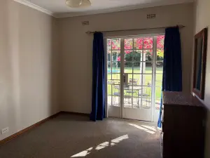 5 Bedroom House to Rent in Gunhill