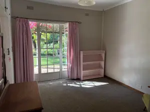 5 Bedroom House to Rent in Gunhill