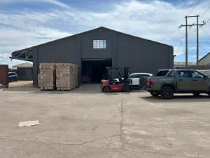 Warehouse/Industrial to Rent