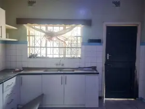 3 Bedroom House to Rent in Waterfalls