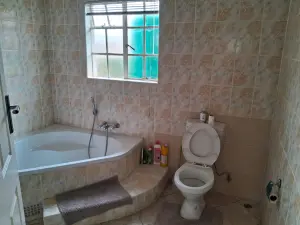 3 Bedroom House to Rent in Waterfalls