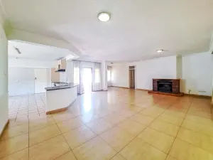 3 Bedroom House to Rent in Borrowdale