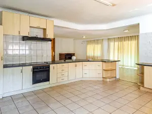 3 Bedroom House to Rent in Borrowdale
