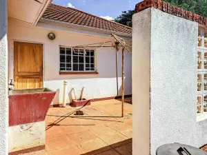 3 Bedroom House to Rent in Borrowdale