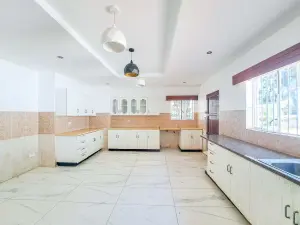 4 Bedroom House to Rent in Chisipite