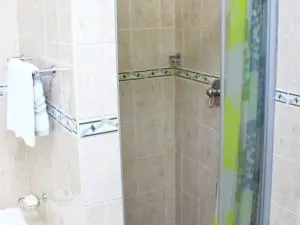 Flat/Apartment to Rent in Glen Lorne