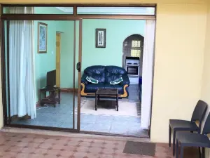Flat/Apartment to Rent in Glen Lorne