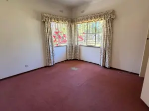 6 Bedroom House to Rent in Mount Pleasant
