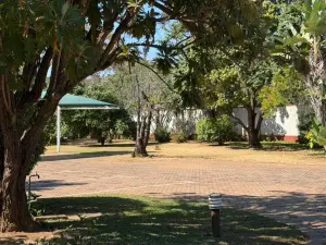 6 Bedroom House to Rent in Mount Pleasant