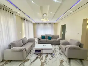 Townhouse/Cluster to Rent in Greencroft