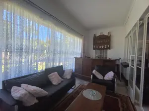 3 Bedroom House to Rent in Alexandra Park