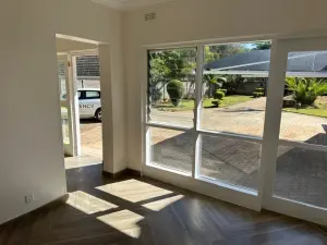4 Bedroom House to Rent in Alexandra Park