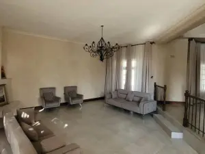 4 Bedroom House to Rent in Glen Lorne