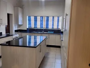 4 Bedroom House to Rent in Belvedere
