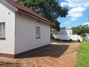 4 Bedroom House to Rent in Belvedere