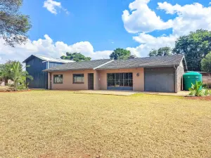 Office to Rent in Highlands