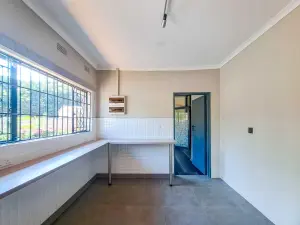 Office to Rent in Highlands