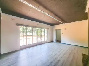 Office to Rent in Highlands