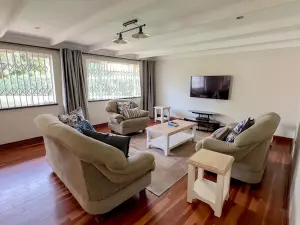 4 Bedroom House to Rent in Mount Pleasant