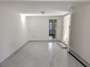 Office to Rent in Alexandra Park