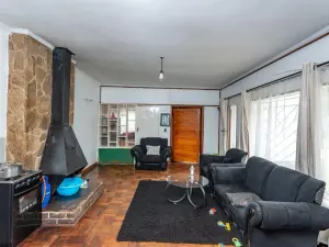 3 Bedroom House to Rent in Upper Hillside