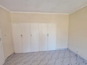 Flat/Apartment to Rent in Emerald Hill