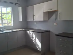 2 Bedroom Cottage/Garden Flat to Rent in Bluff Hill