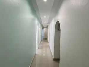 8 Bedroom House to Rent in Glen Lorne