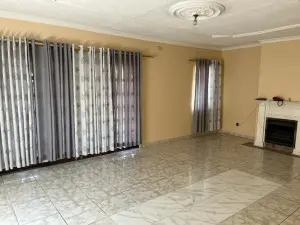 4 Bedroom House to Rent in Zimre Park